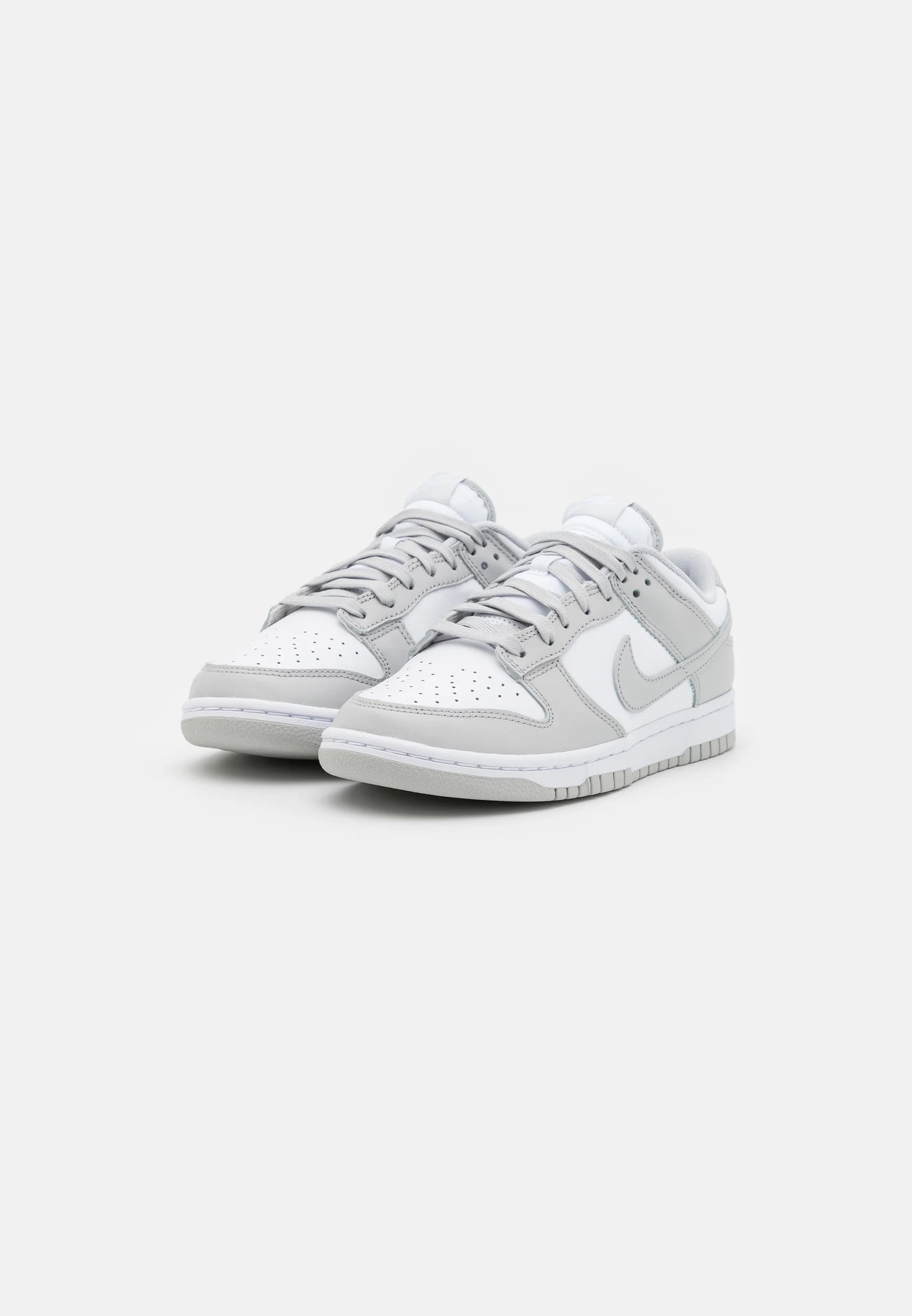 Nike dunk low sneakers